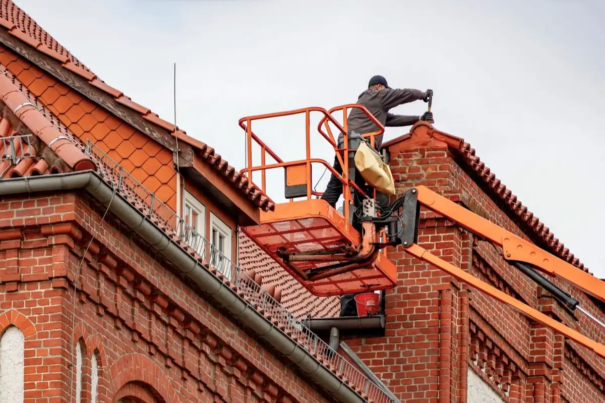 Commercial roofing services in Puyallup, WA